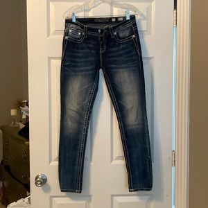Miss Me mid-rise Skinny jeans, size 27